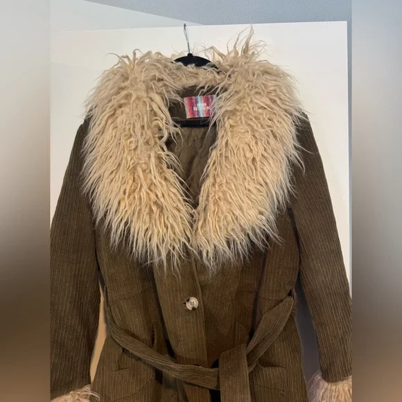 NWT Urban Outfitters Tasha Corduroy Faux Fur Trim Trench Coat Green XL - Picture 5 of 10